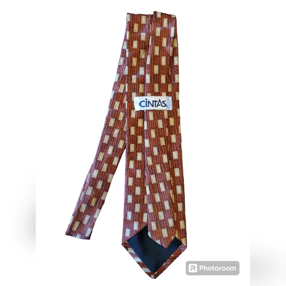 Cintas tie